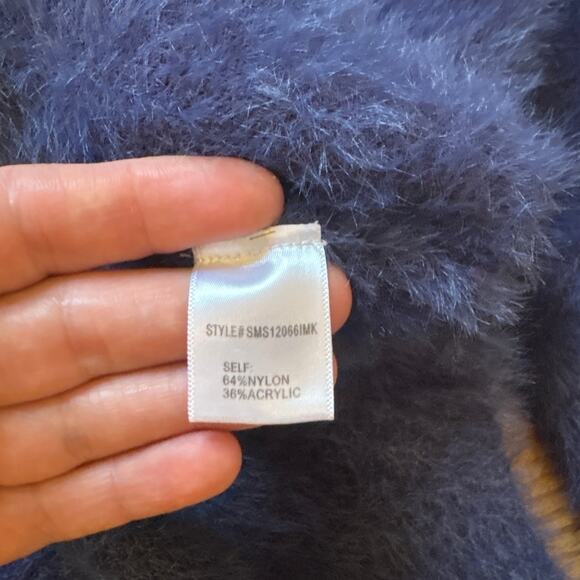 Altar'd State blue fuzzy mock neck cropped oversized sweater SIZE S - Picture 3 of 5